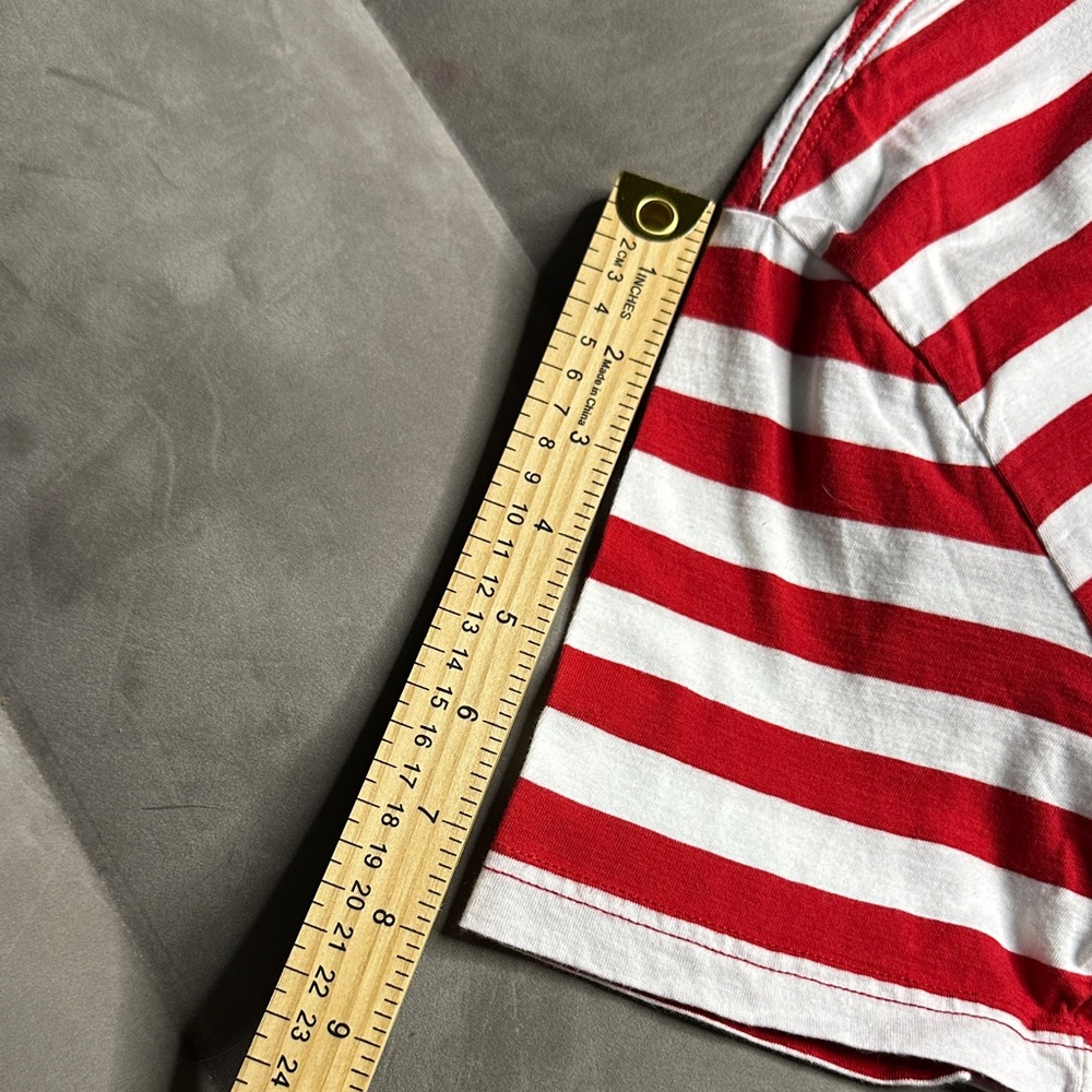 Striped Red and‎ White Boys Shirt size 14/16 - Picture 8 of 8